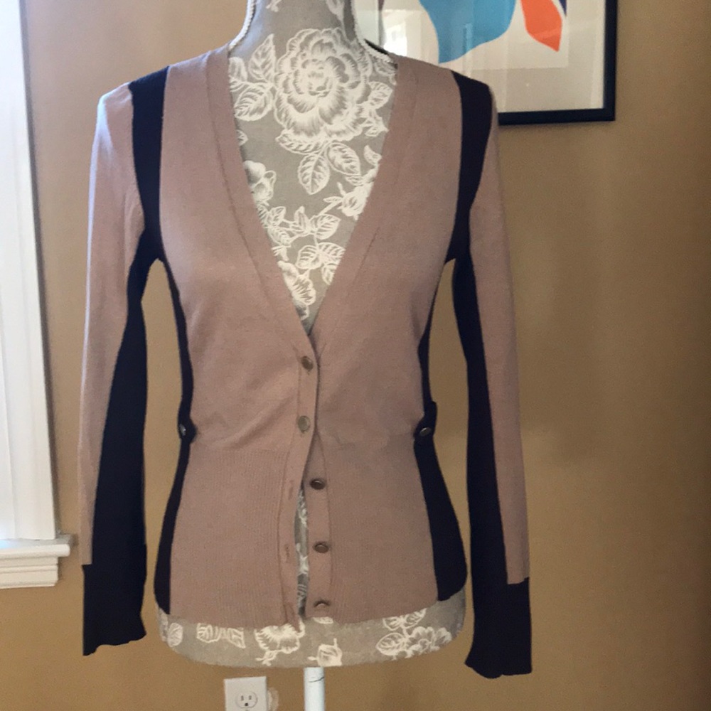 Cardigan sweater